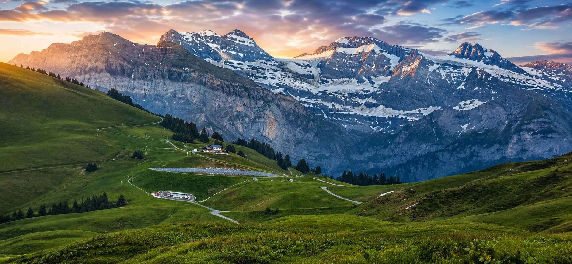 Le Chaudron face aux Dents Blanches au coucher du soleil